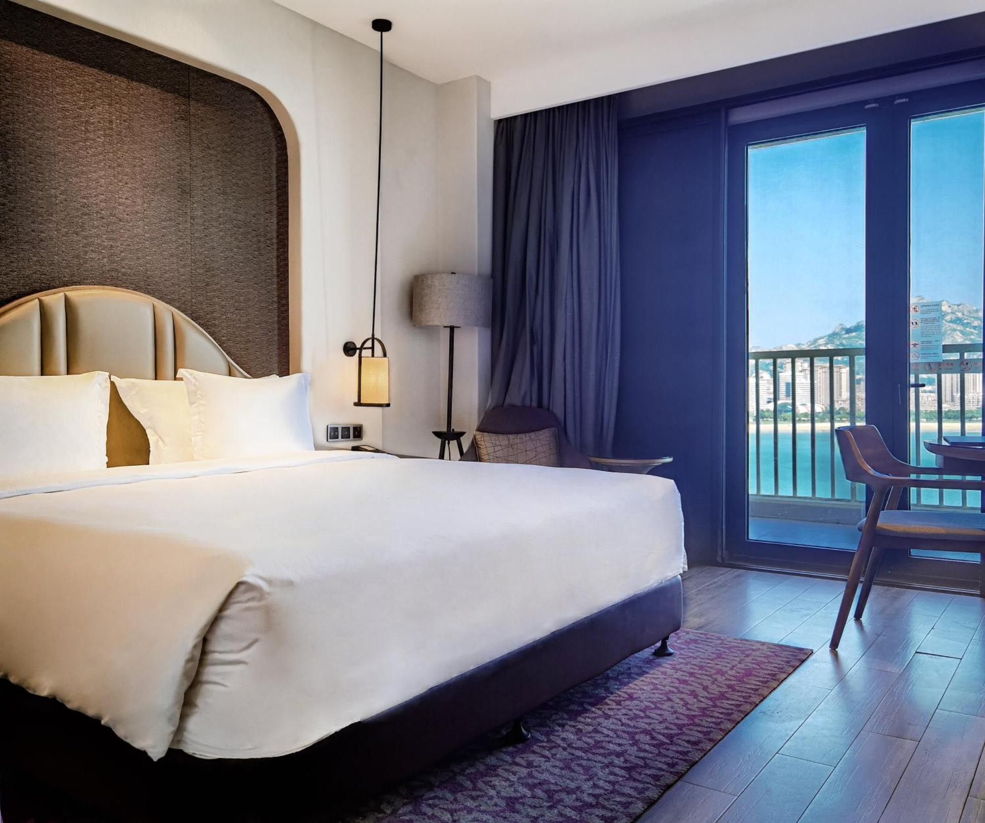 Crowne Plaza Qingdaoorientalmoviemetropolis By Ihg Hotel Luaran gambar