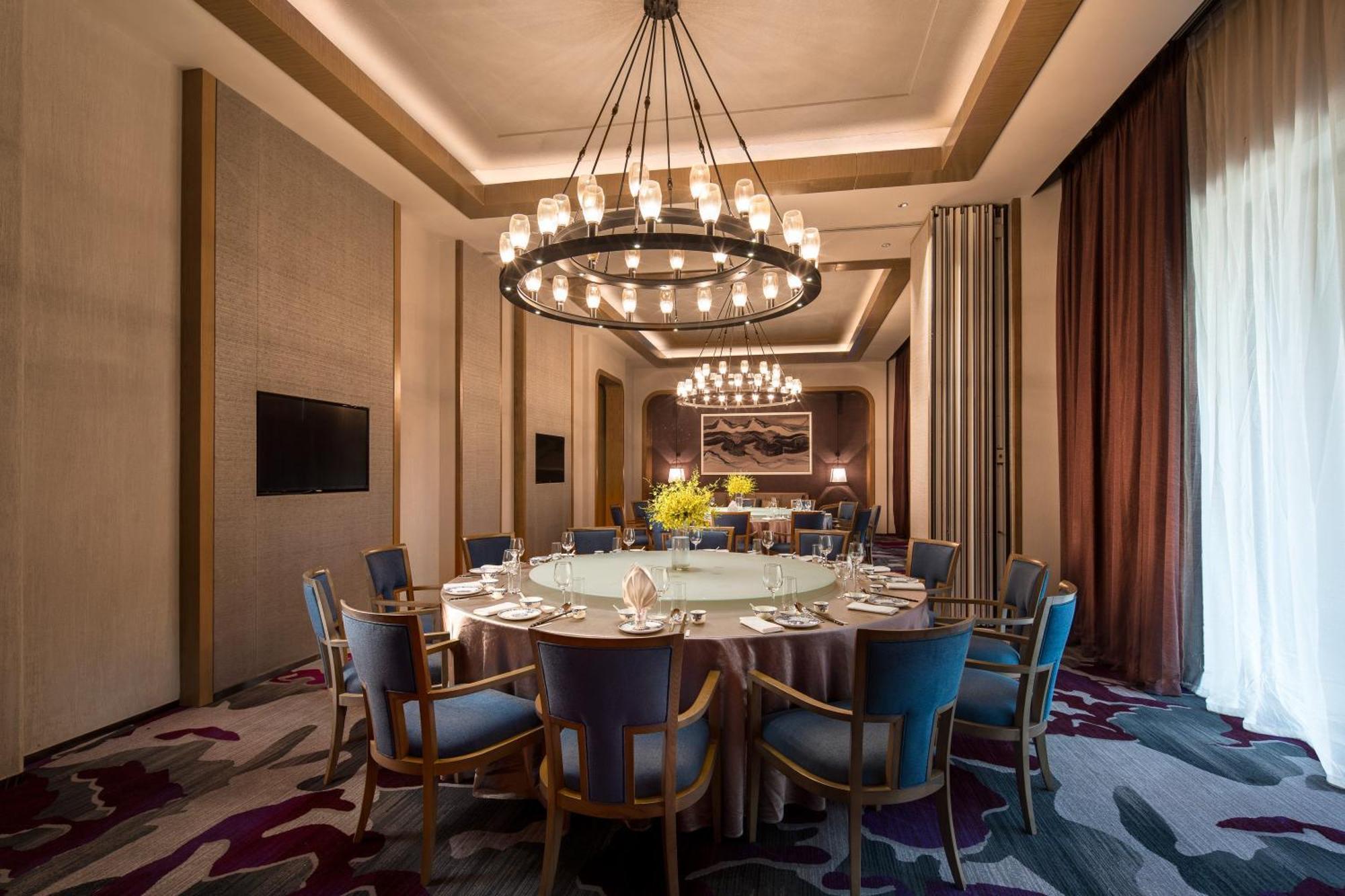 Crowne Plaza Qingdaoorientalmoviemetropolis By Ihg Hotel Luaran gambar
